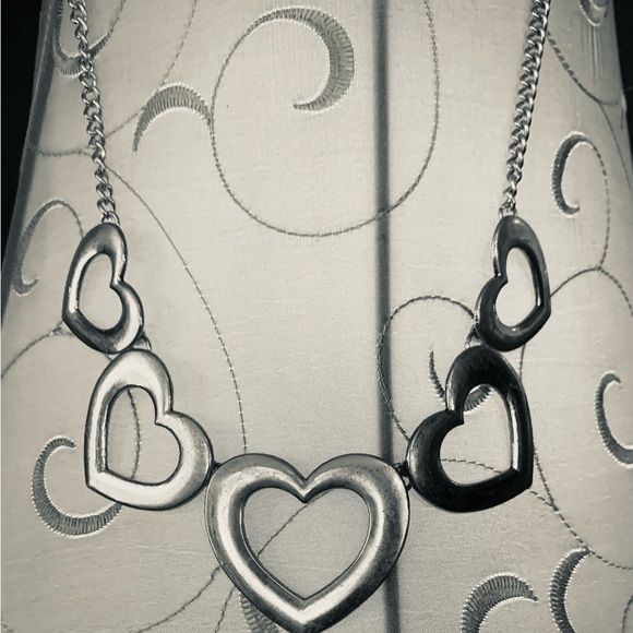 5 Heart Necklace - Picture 3 of 3